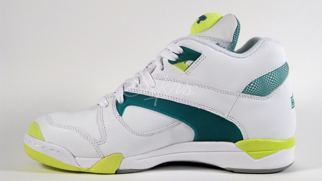 Pump Court Victory Neon Chang