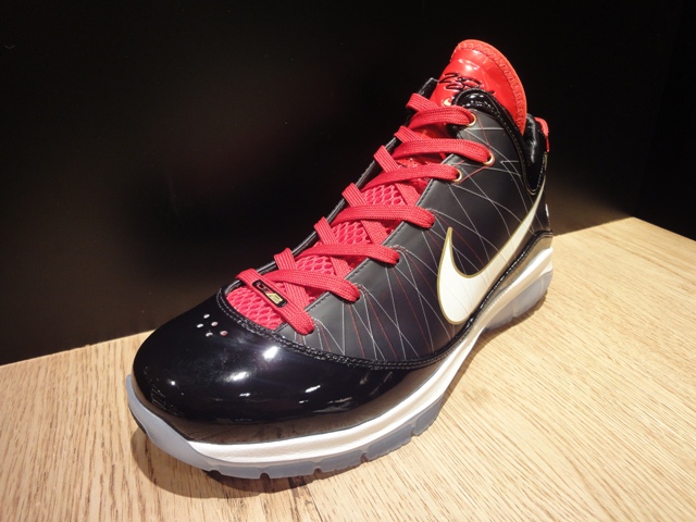 Lebron Vii Ps Black Harajuku