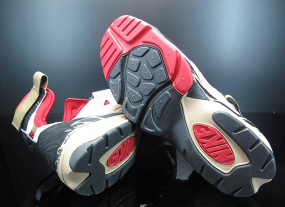 Nike Air Carnivore White Varsity Red Black 6