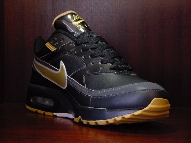 Nike Air Classic Bw Black Gold 02
