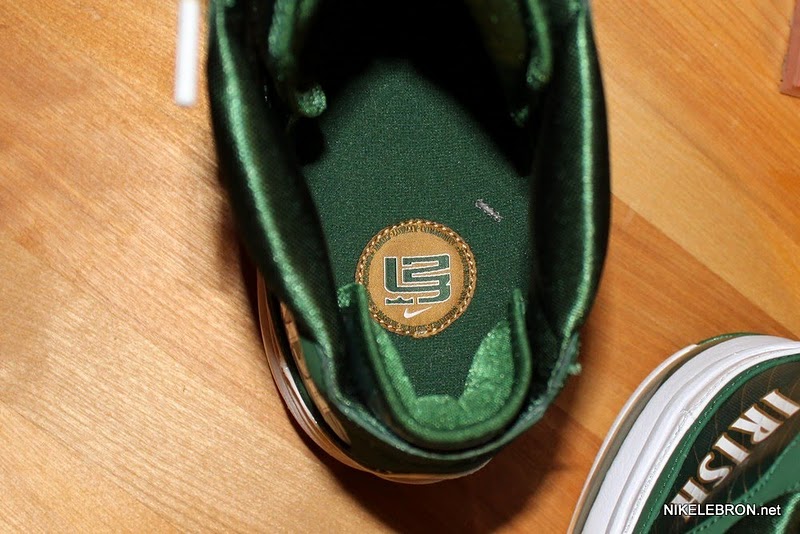 nike-air-max-lebron-7-pe-svsm-away-2-08 nike-air-max-lebron-7-pe-svsm-away-2-08