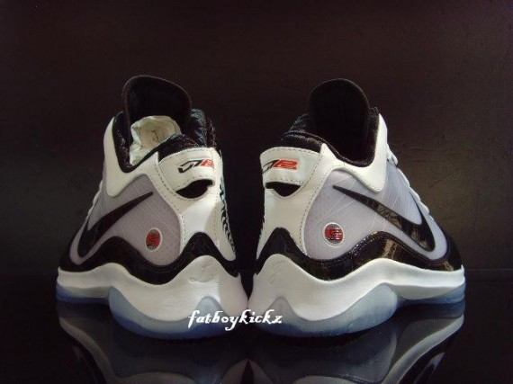 Nike LeBron VII (7) P.S. POP - White - Black - New Images