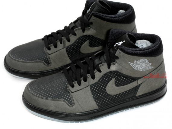 Air Jordan Alpha 1 – Black – Metallic Silver – 3M | May 2010