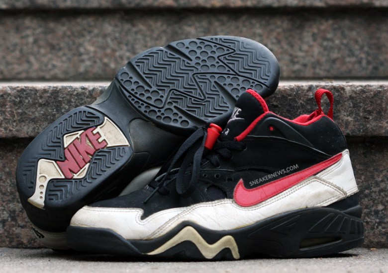 Classics Revisited: Nike Air Swift – Black – White – True Red