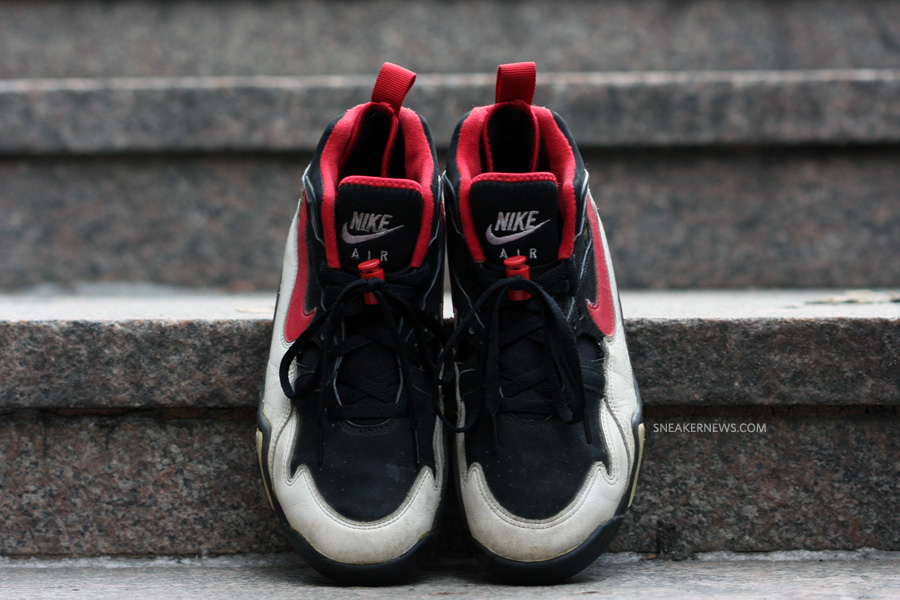 Classics Revisited: Nike Air Swift - Black - White - True Red -