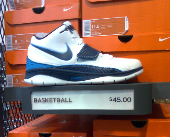 nike employee store shoes