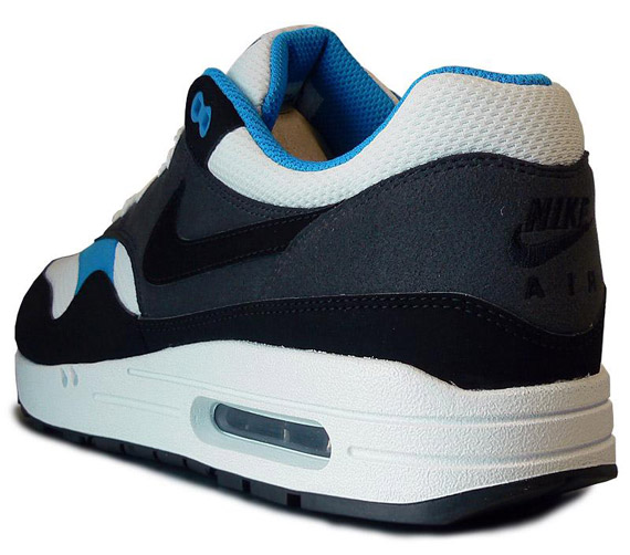 Nike Air Max 1 Black White Blue 3
