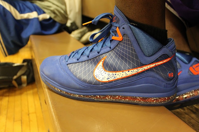 Nike Air Max Lebron 7 Pe Hardwood Royal 1 01