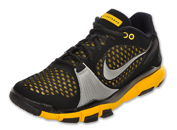 LIVESTRONG x Nike Free TR