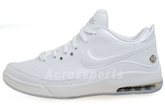 Nike Lebron Vii Low White Metallic Silver 1