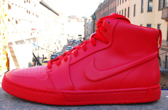 Nike Royalty Mid Macarons Red