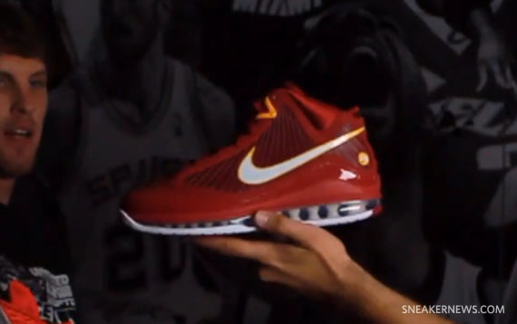 New Lebron Vii Colorways Sole Collector Video 03