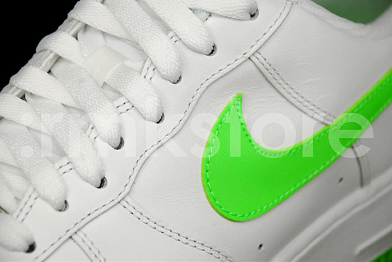 Nike Air Force 1 Low – White – Electric Green