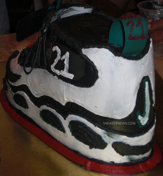 Nike Air Griffey Max 1 Fresh Water Birthday Cake 2