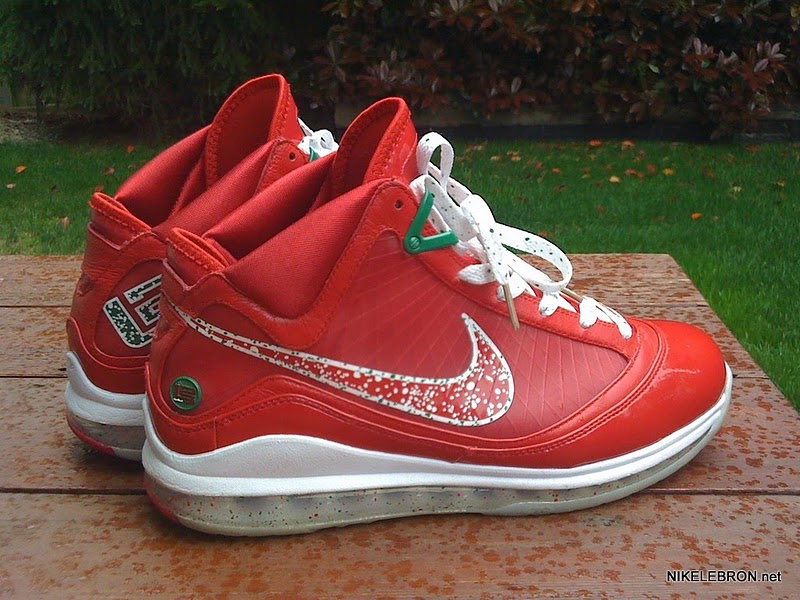 Nike Air Max Lebron 7 Pe Big Apple 1 01