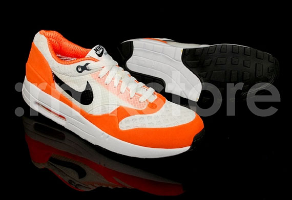 Nike Air Maxim 1 Orange White Black 04