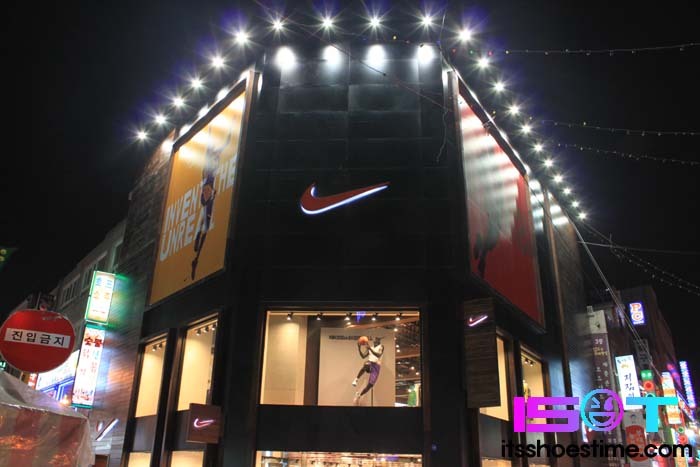 Nike Store Incheon South Korea 04