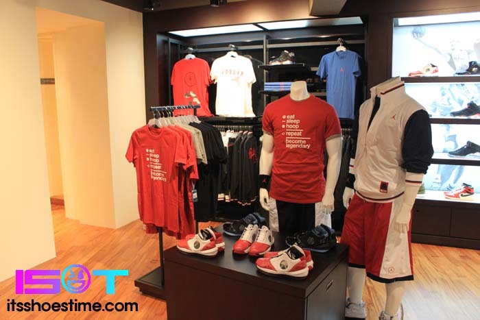 Nike Store Incheon South Korea 09