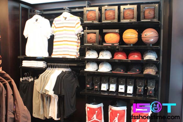 Nike Store Incheon South Korea 15