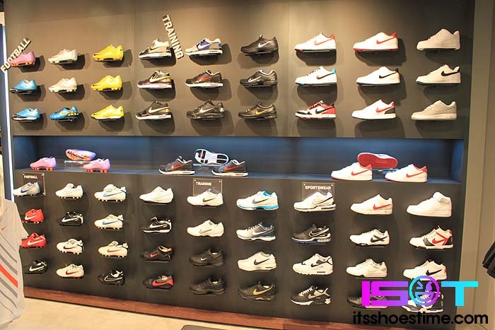 Nike Store Incheon South Korea 33