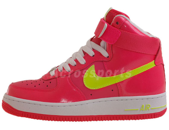 Nike Wmns Air Force One Hot Pink Yellow Patent 01
