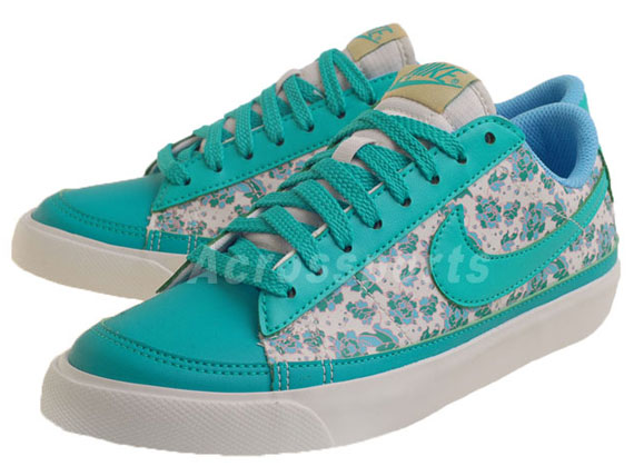 Nike Wmns Blazer Low Ap 2