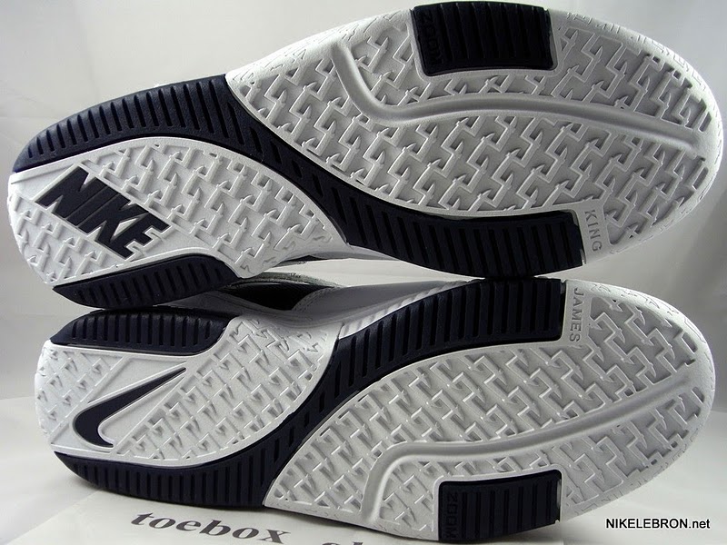 nike-zoom-lebron-2-pe-marshall-faulk-1-06 Nike Zoom Lebron 2 Pe Marshall Faulk 1 06