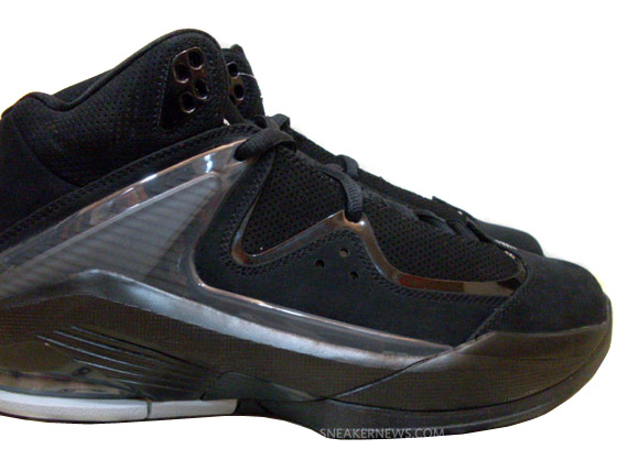 Air Jordan Carmichael – Black – Metallic Silver