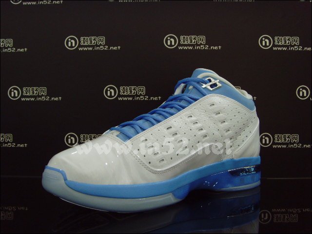 air-jordan-one6-one7-white-university-blue-01 Air Jordan One6 One7 White University Blue 01