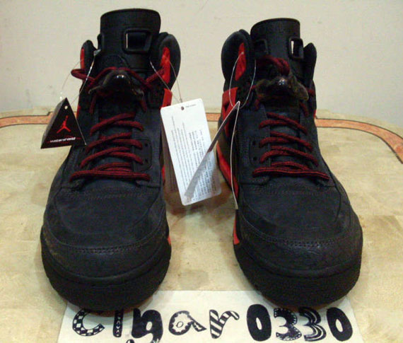 Air Jordan Winterized Spizike Boot Black Challenge Red 3