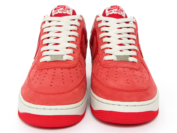 Nike Air Force 1 Sport Red Stripes 06