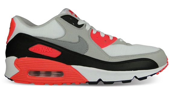 Nike wmns nike air max thea mid ale brown Infrared Euro Release 04