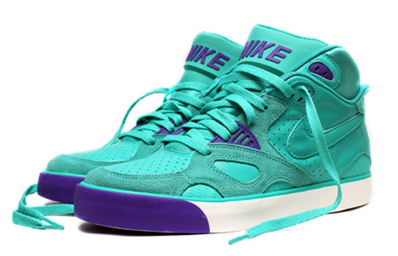 Nike Auto Trainer New Green Purple Punch 01