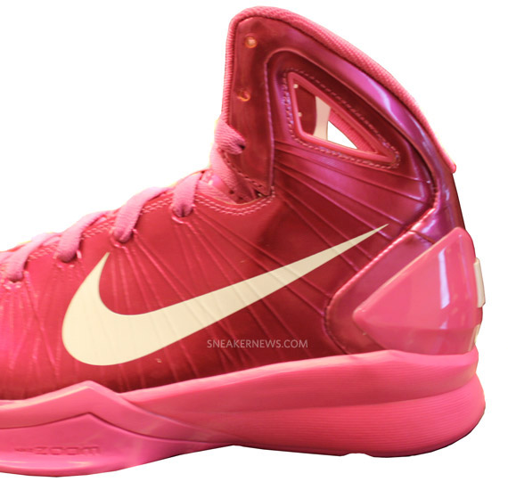 Nike Hyperdunk 2010 Think Pink 4