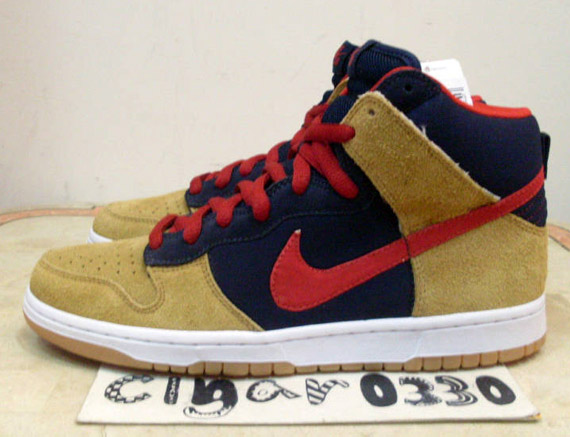 nike sb dunk high premium dark obsidian varsity red 2