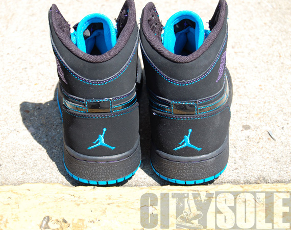 Air Jordan 1 Retro High Gs Blk Or Blue 01