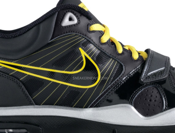 Livestrong X Nike Trainer 1.2 Mid 1