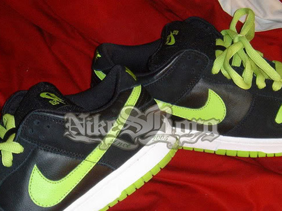 Nike SB Dunk Low - Neon J-Pack