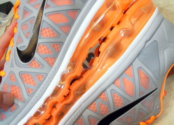 Nike Air Max 2011 Wolf Grey Total Orange 8