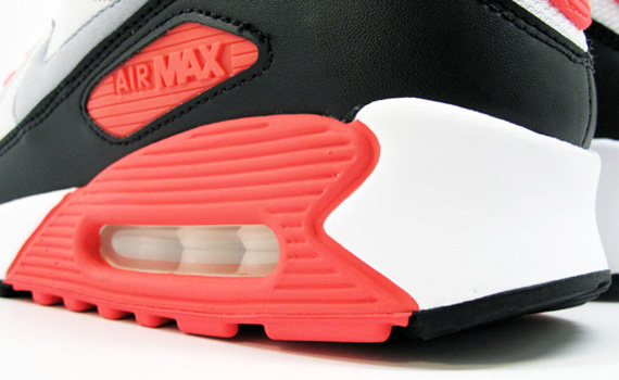 Nike Air Max 90 Infrared Mercer Release 01