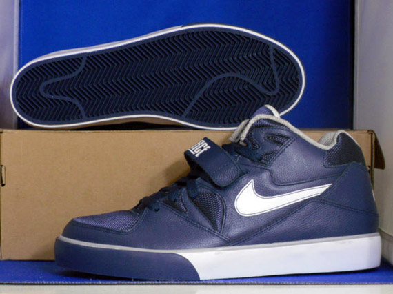 Nike Auto Force 180 Navy White Unreleased Sample 1