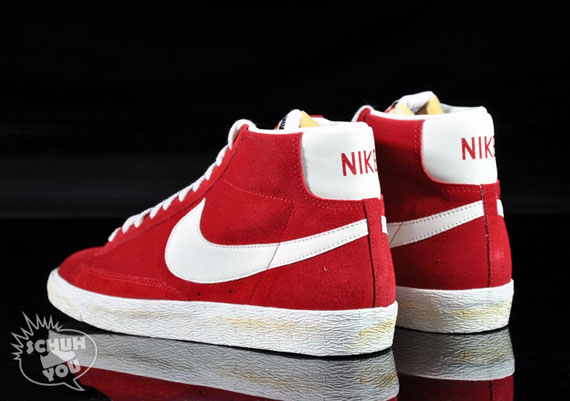 Nike Blazer High Suede Vintage Varsity Red 01