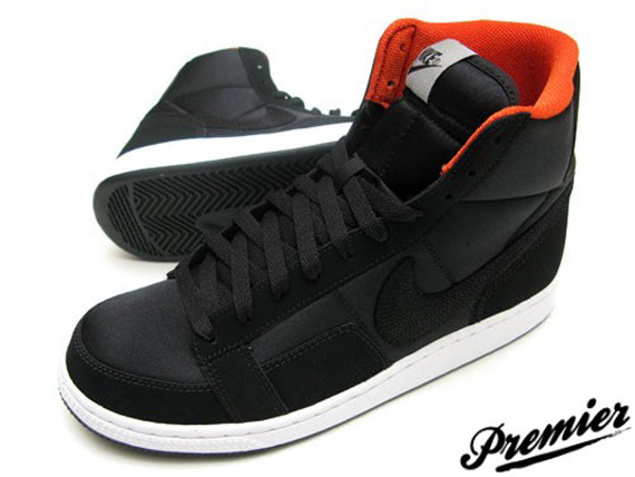 Nike Dynasty81 Black