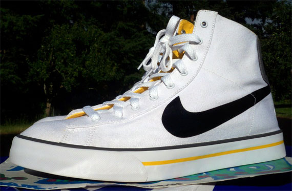 Nike Sweet Classic High Livestrong Promo 08