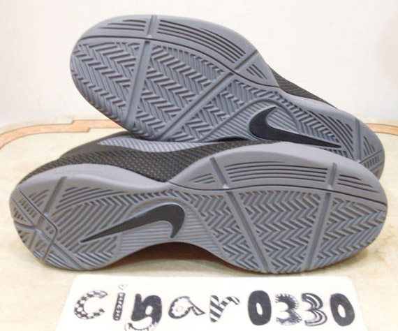 Nike Hyperfuse Low - Cool Grey - Black | Sample - SneakerNews.com
