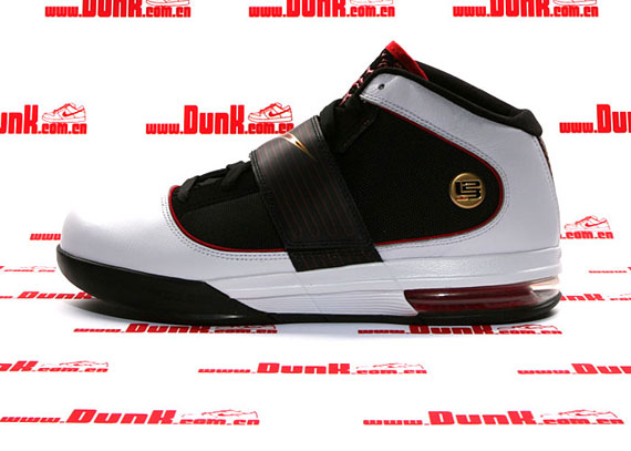Nike Zoom Soldier Iv White Red Black Gold 01
