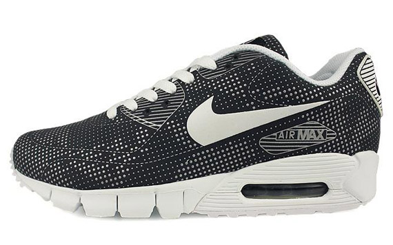 05 08 2010 Nike Am90currentmoire Anthracite Large1