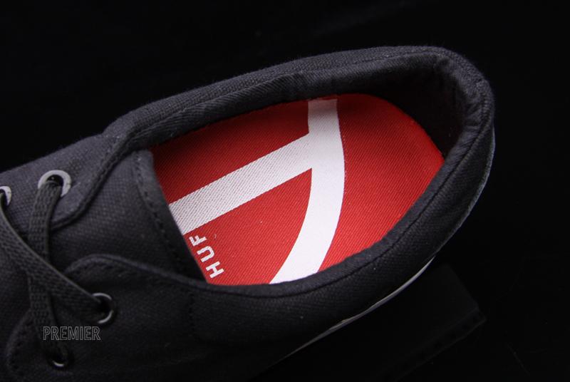 8 11 10hufblacklowinsole