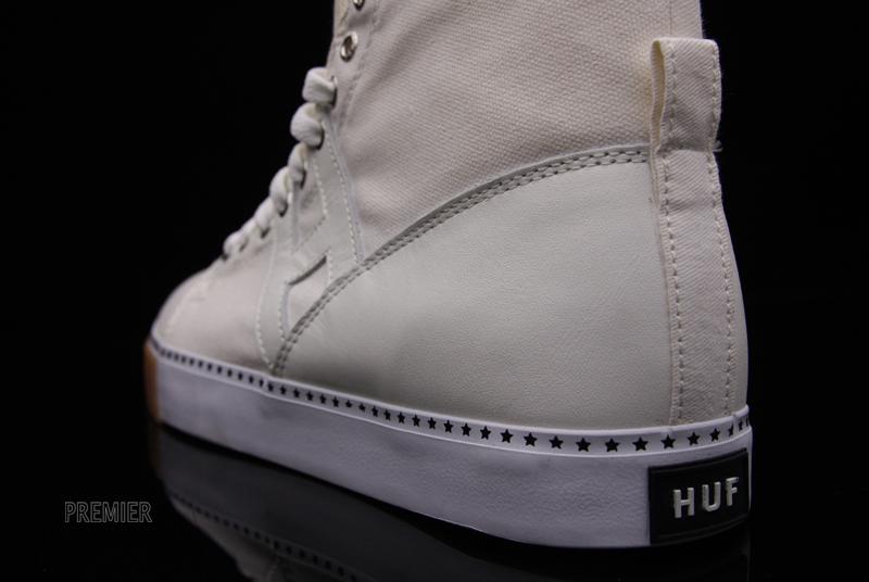 8 11 10hufwhitehighback