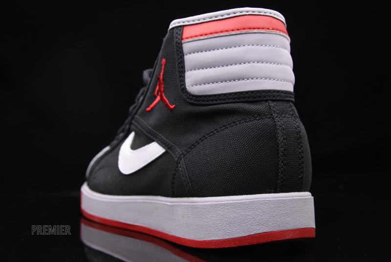 8 24 10skyhighblackbackdetail